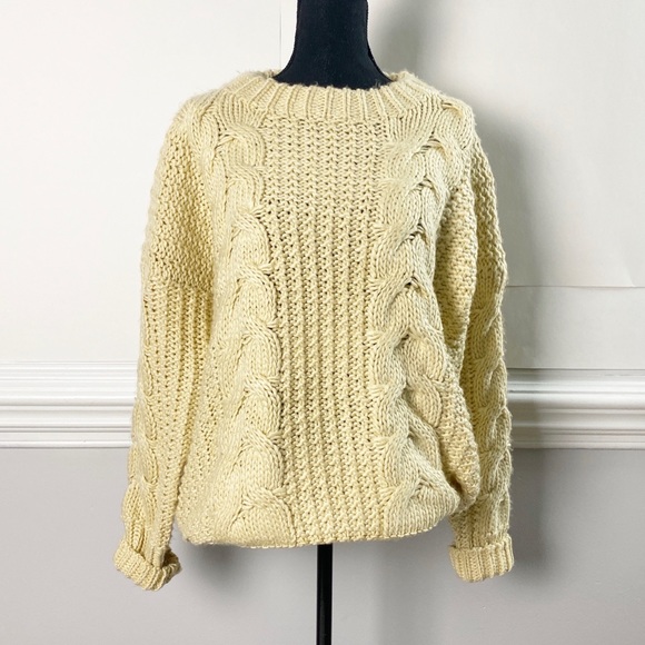 Urban Outfitters Oversize Cable Knit Sweater - Picture 2 of 7